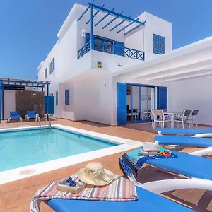 Vv Mapaluca Minigolf By Hh Villa Playa Blanca (Lanzarote)