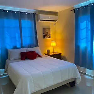 Apartment Tiny By Merengue House ,8 Minutos Airport, Santo Domingo